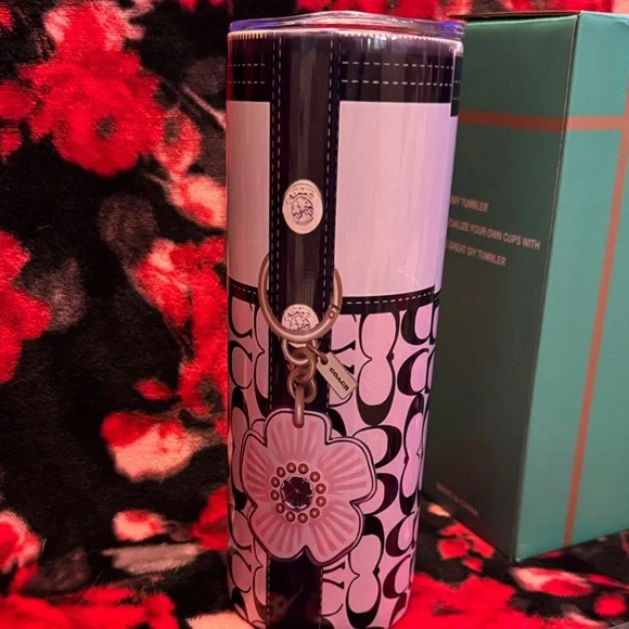 Betty Boop Coach Cartoon Design Skinny Tumbler Pink - Picture 3 of 6